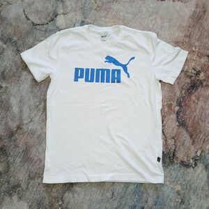PUMA Men's White and Blue T-Shirt